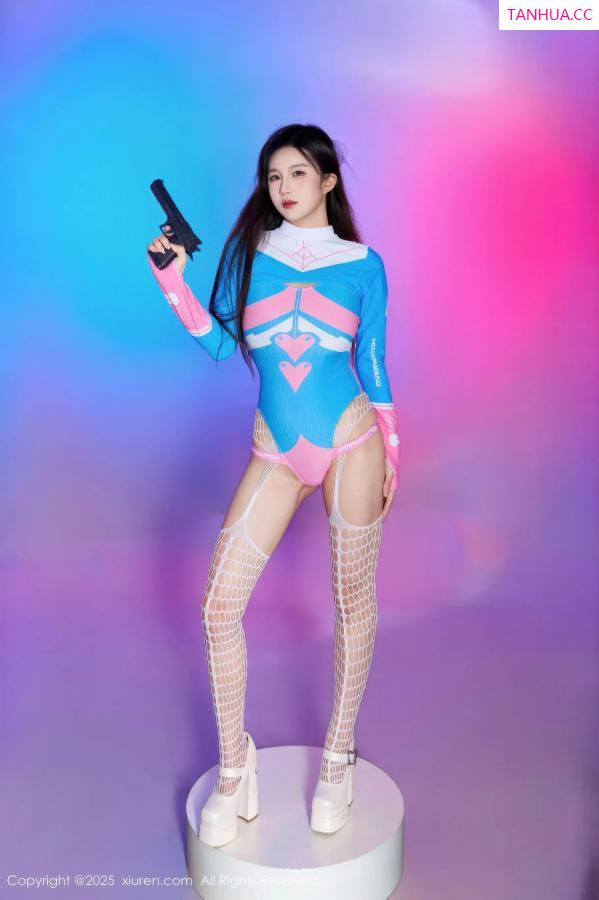   [XiuRen]高清写真图 2025.10.17 No.10886 小肉肉咪 Cosplay装扮第3张图片